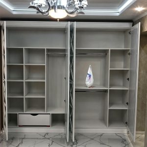 کمد دیواری رنگ کرمی