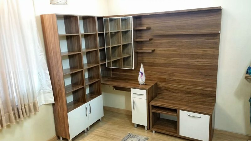 کمد دیواری رنگ قهوه ای و سفید